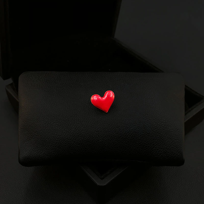 Mini Cute Red Small Love Brooch Women Suit Corsage Skirt Shirt Collar Anti-Exposure Buckle Safety Pin Artifact Jewelry Gift 5560