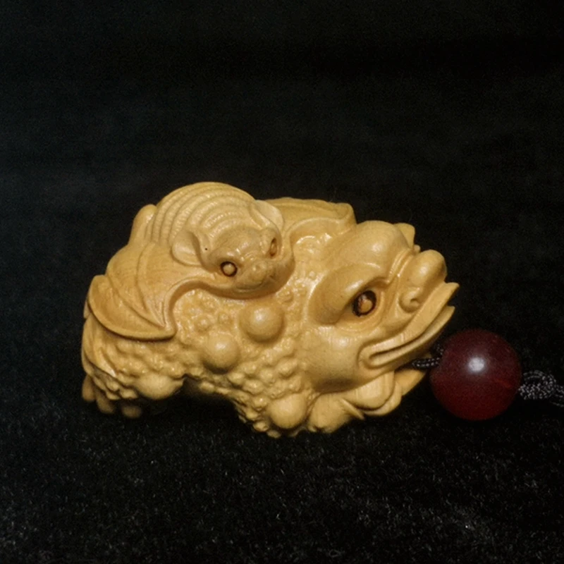 

1919 Chinese boxwood hand Carved wealth Jin Chan bat statue haversack mobile telephone netsuke decoration collection gift