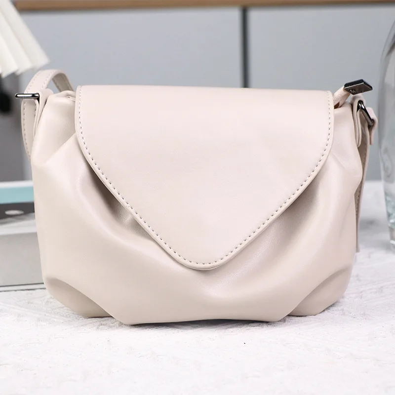 

Stylish one-shoulder cross-body cloud female bag 2023 autumn new folding envelope small square bag