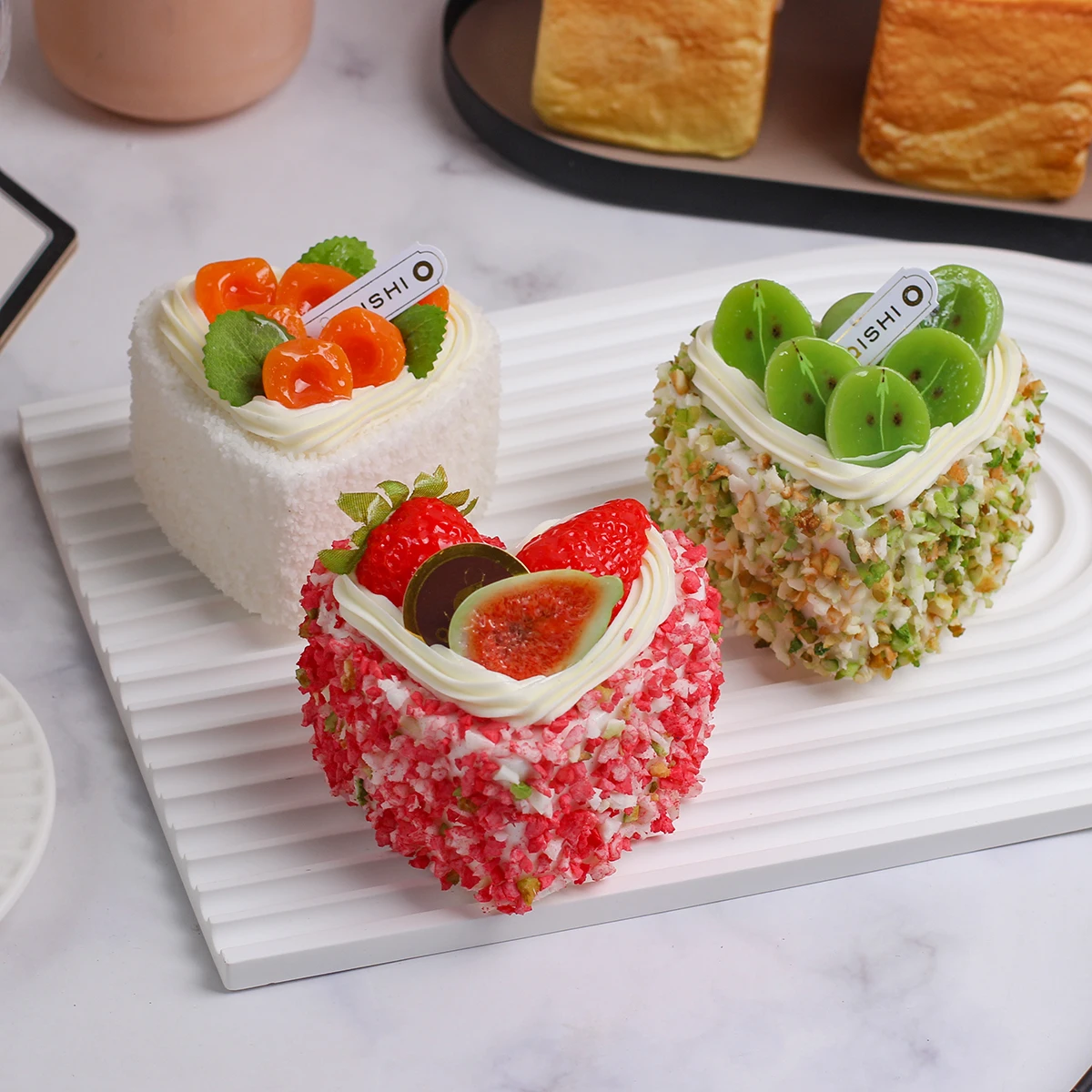 Artificial Heart Shaped Fruit Cake Mold Realistic Food Decoration Photography Food Simulation Cake Model Tea Table Decoration 1PC