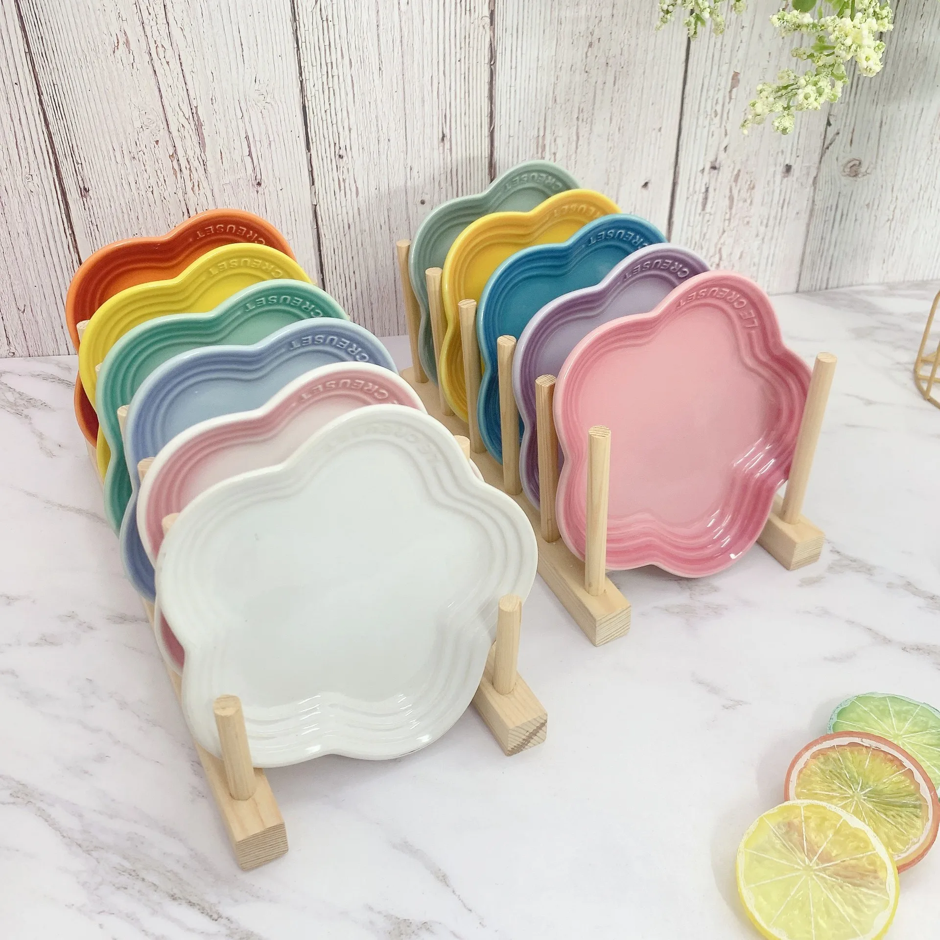 5.5inches Plum Blossom Small Plate French Cool Color Cake Dessert Dish Ceramic Tableware Pet Gradual Spike Bone Plate Tableware