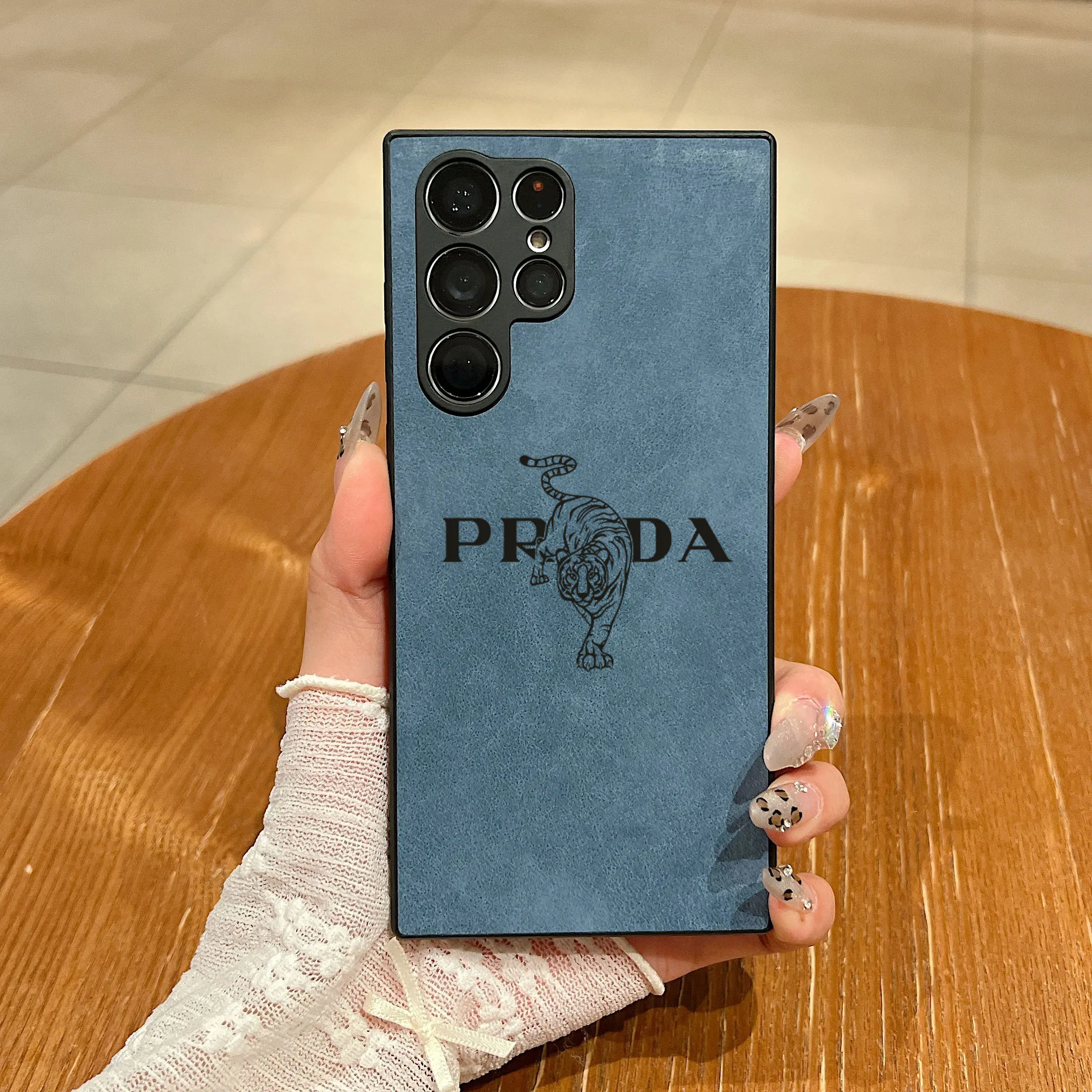 Luxury Streetwear Leather Silicone Phone Case with Italy Tiger Design: Premium Anti-Drop Cover