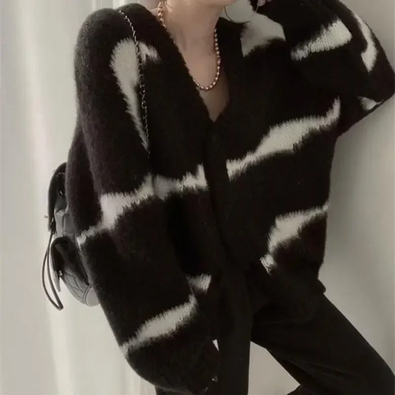 

Korean Fashion Long Sleeve Casual Sweater Stripes Solid Cardigan for Women V-neck Single Breasted Loose Lazy Wind Knitted Coats