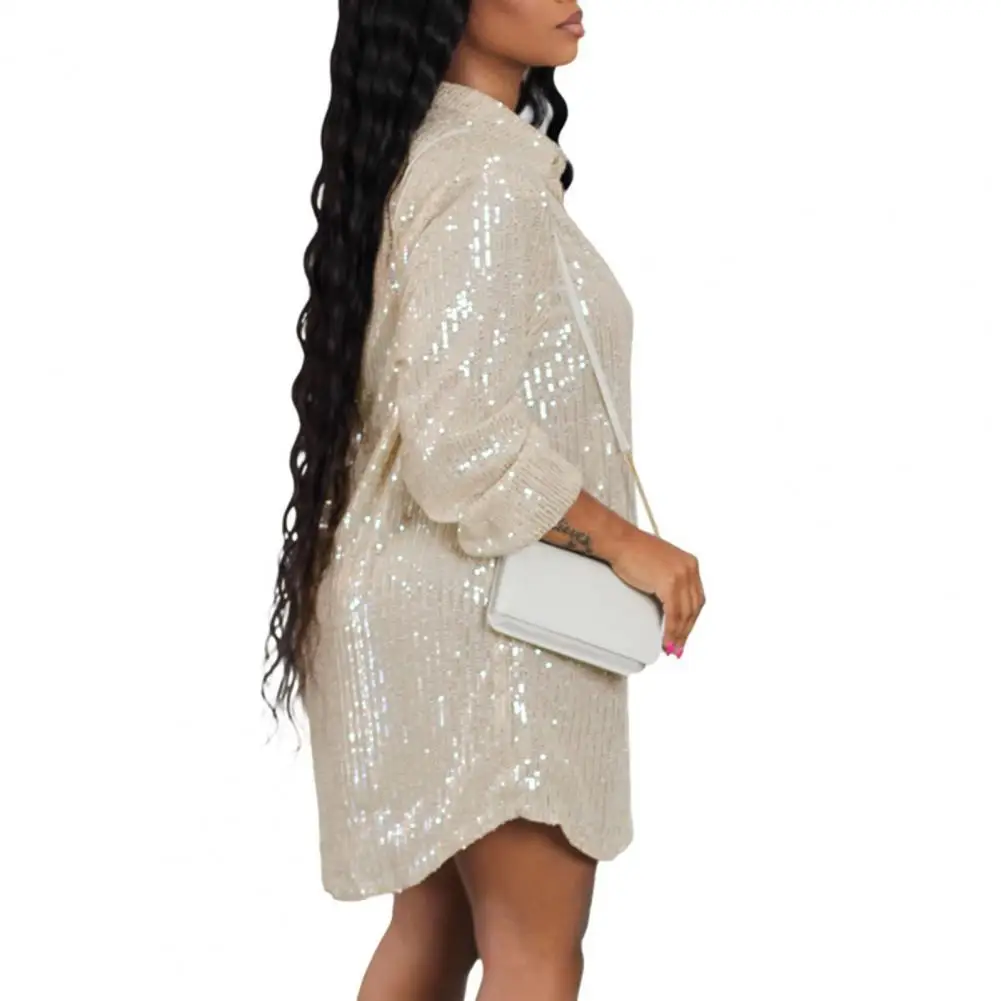 

Платье-кардиган женское средней длины с блестками и отложным воротником