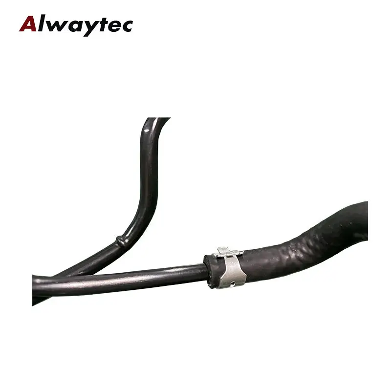 OE 25192904 55569809 Throttle Thermostat Heater Water Hose Pipe GM 