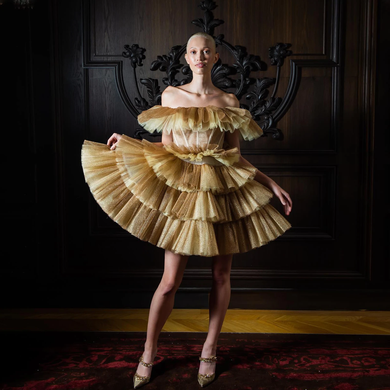 

Glitter Gold Tulle Prom Dress Short Tiered Ruffle Cocktail Gowns Custom Made Off the Shoulder فستان سهرة vestidos de fiesta