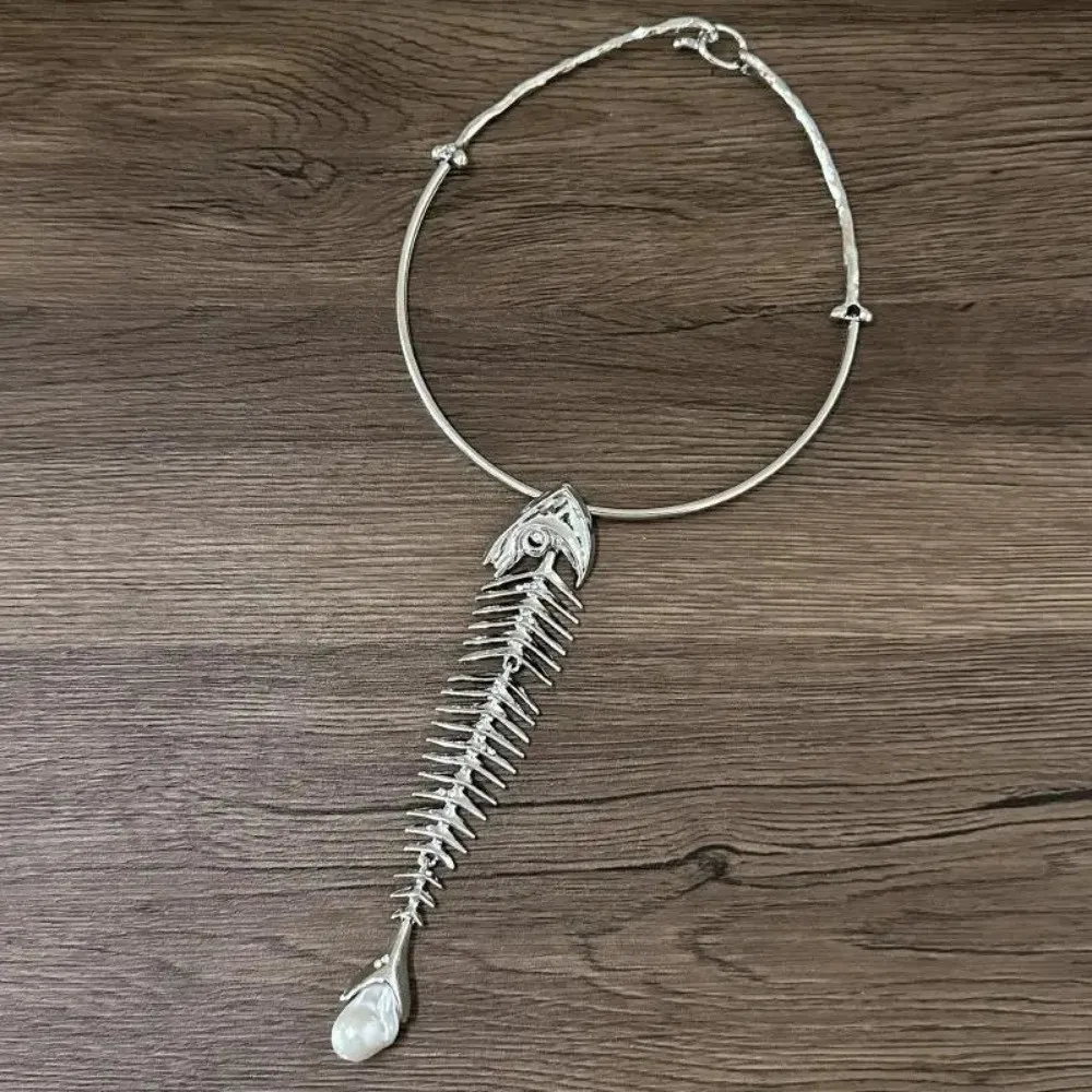 Novelty Design Alloy Big Fish Bone Pendant Exaggerated Choker Necklace Women Necklace Jewelry Accessories Gift