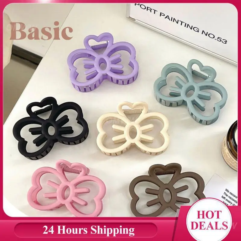 

Hollow Bow Grip Clip Trend Fashion Durable Headwear Popular Hair Accessories Shark Clip Simple And Delicate Fashionable Hairpin