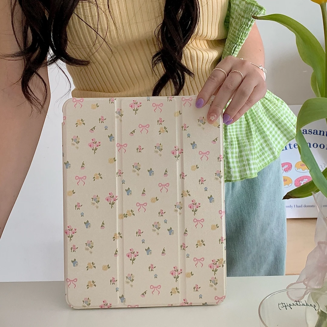 Bow Flowers Cover With Pencil Holder For iPad