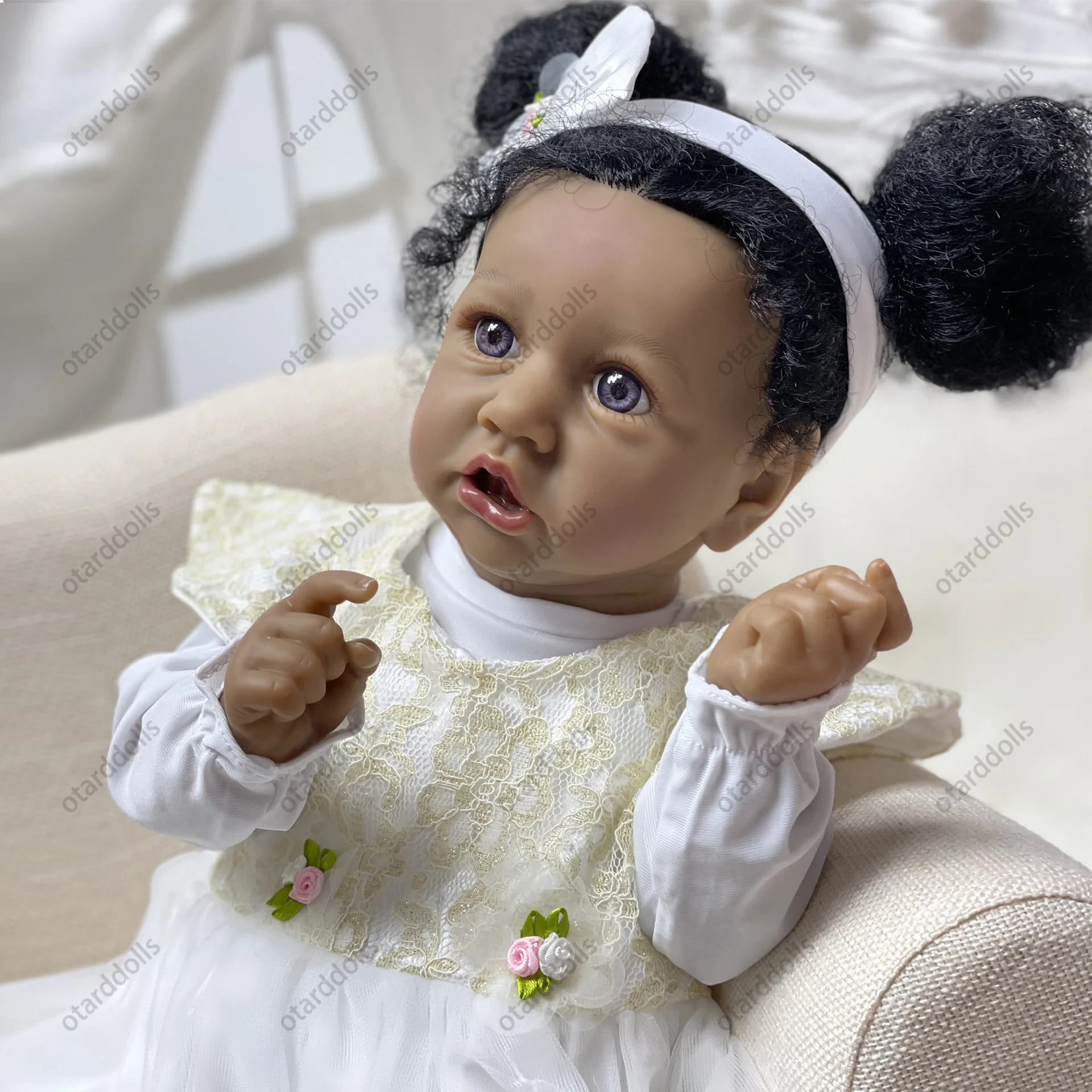 

55CM handmade bebe reborn Saskia popular baby girl boy doll likfelike very soft touch full silicone detailed panting collectible