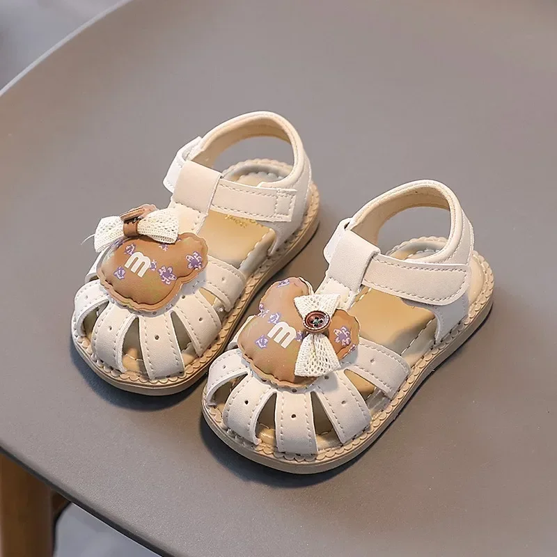 Baby Walking Shoes with Cute Bears Kids Sandals Non-slip T-strap 2025 Summer New Baby Girls Beach Shoes Soft Sole Size 16-20