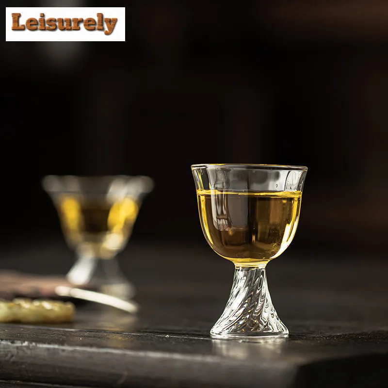 Glass Flower Mouth Swirl Bottom High Foot Teacup Vintage Tea Bowl Jug Tea-tasting Smelling Cup Chazhan Master Cups Tea Set Craft