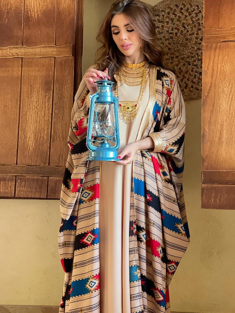 

Dubai Abaya Women 2 Piece Dress Sets Caftan Bat Sleeve Stirped Print Morocco Party Night Long Dresses Abaya Gown 2 Pieces 2022