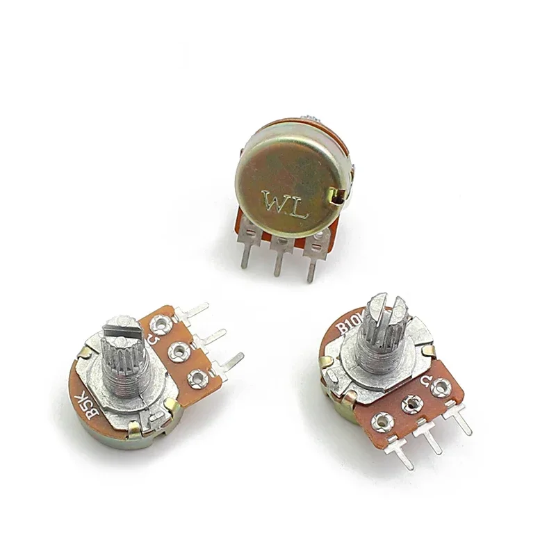 Vue rapprochée de résistances 1K-1M ohms, montrant les bandes de couleur, pour achat de résistances de précision.