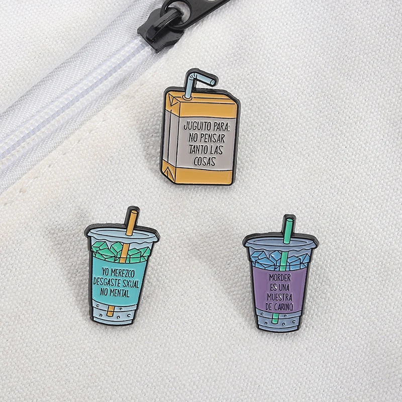 Interessante Cartoon Saft Tasse Emaille Pin Kreative Getränke Milch Tee Box Design Brosche Rucksack Revers Abzeichen Schmuck Freund Geschenk – Detail 9