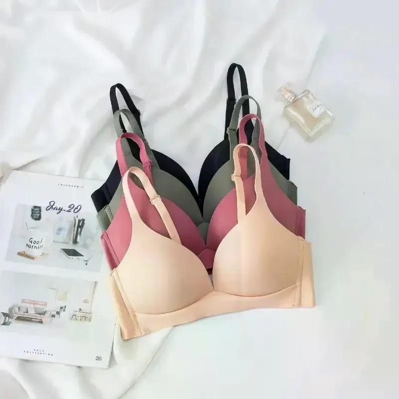 Description Picture 3 of itemJapanese Style Seamless Bras Comfort Wireless Underwear Women's No Steel Ring Bralette 3/4 Cup Glossy Bra Female Lingerie