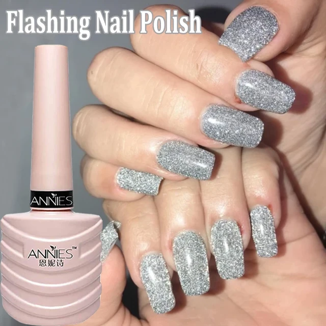 Vernis à paillettes argentées avec effet peel-off