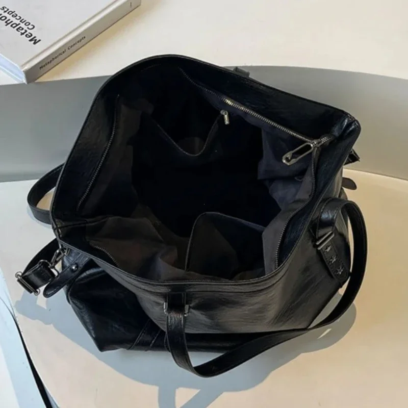 حقائب كبيرة الحجم للنساء من جلد البولي يوريثان الن...