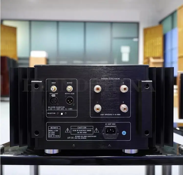 Рисунок 3 - Одна пара высококлассных фотовспышек