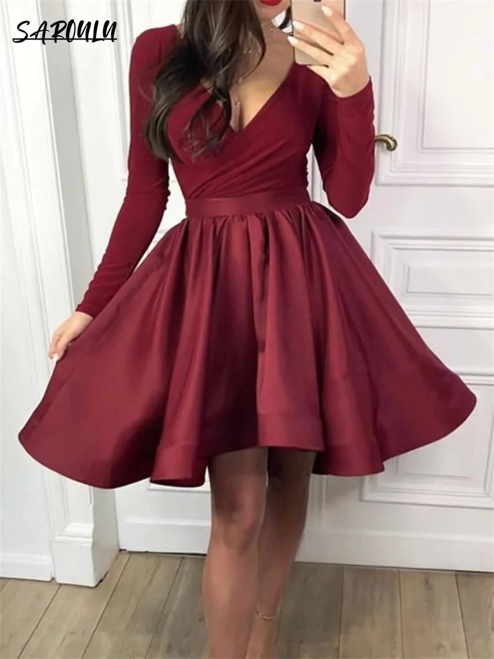 

Elegant Long Sleeve Above Knee Homecoming Dress Popular Deep V-neck A-line Cocktail Party Gown Graceful Vestidos De Novia