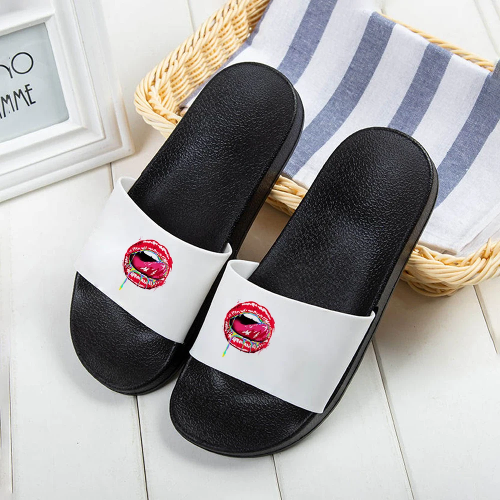 

Korean Version Lips Character Print 2022 Women Slipper Harajuku Female Beach Shoes Slippers for Woman Summer Women Men Slippers