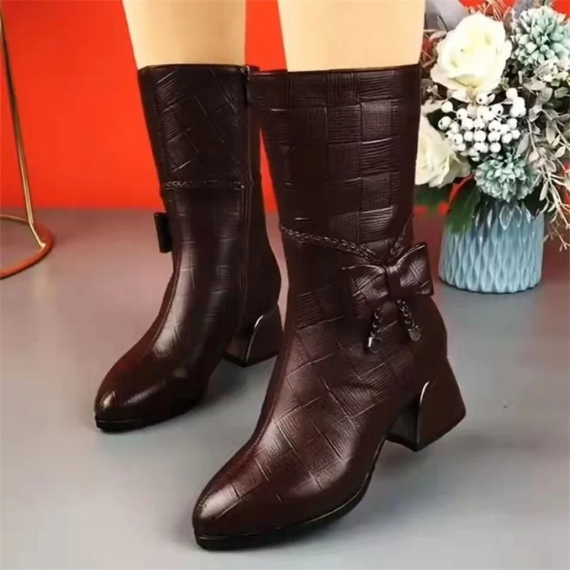

2023 Autumn Soft Leather Women's Boots Fashion Mid-tube Mother Boots Leather Pointed Platform Boots British Style Riding Boots