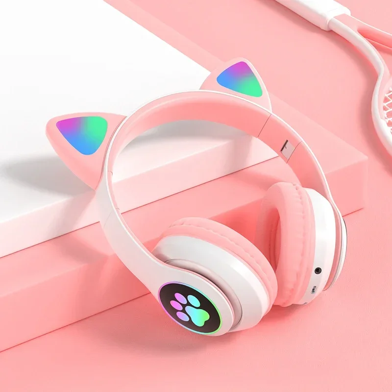 MyGiftHome Flash Lamp Cat Ear Headphones for Kids