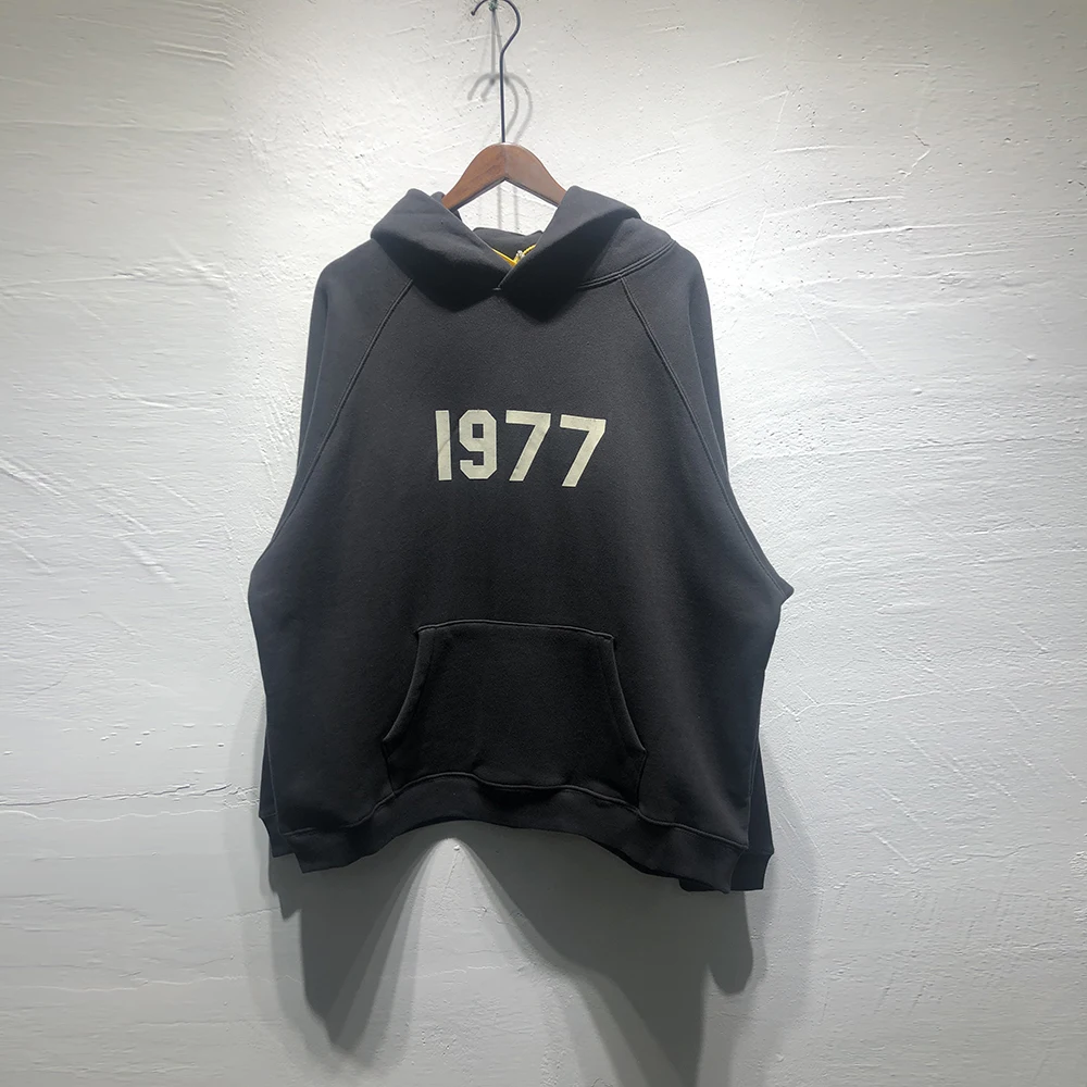 

Best Version 1977 Flocking Letter Hoodies 2022 8th Collection Men Hiphop Streetwear Pullover Oversize Hoodie