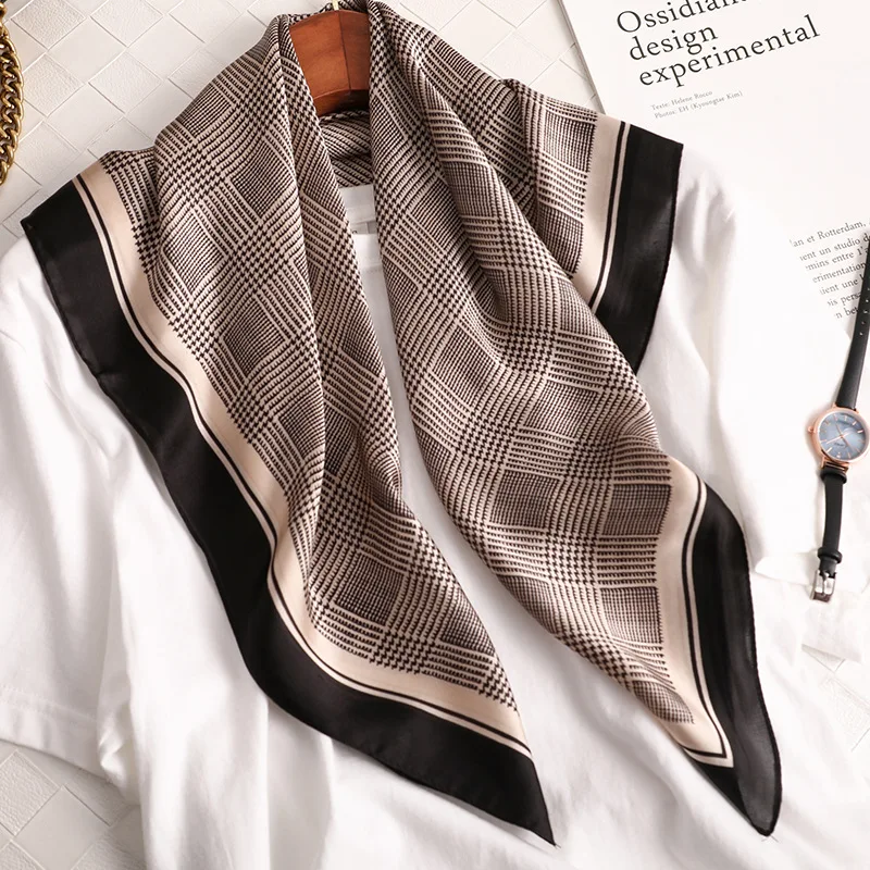 Spring and Autumn Women's 70cm Printed Silk-Feel Square Scarf