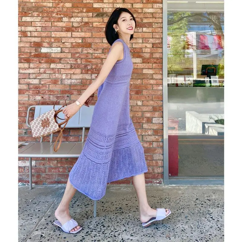 ΠΠ΅Π½ΡΠΊΠΎΠ΅ ΠΏΠ»Π°ΡΡΠ΅-ΠΌΠΈΠ΄ΠΈ Π±Π΅Π· ΡΡΠΊΠ°Π²ΠΎΠ², Ρ ΠΊΡΡΠ³Π»ΡΠΌ Π²ΡΡΠ΅Π·ΠΎΠΌ ΠΠ΅Π½ΡΠΊΠΎΠ΅ ΠΏΠ»Π°ΡΡΠ΅-ΠΌΠΈΠ΄ΠΈ Π±Π΅Π· ΡΡΠΊΠ°Π²ΠΎΠ², Ρ ΠΊΡΡΠ³Π»ΡΠΌ Π²ΡΡΠ΅Π·ΠΎΠΌ