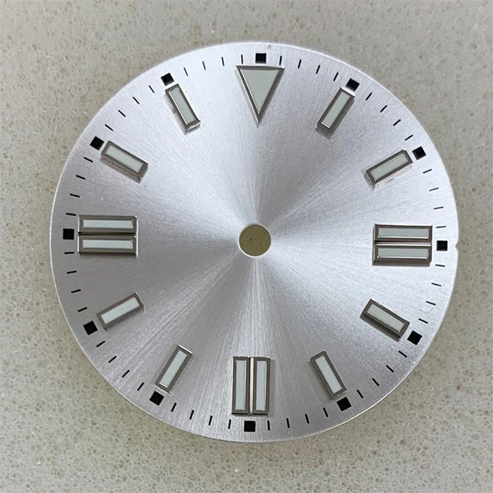 Green Luminous Watch Dial with Date Feature