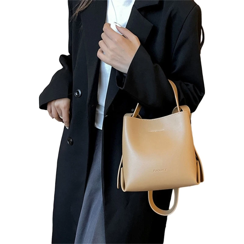 Fashionable & Functional Shoulder Bag & Versatile PU Bag for All Genders