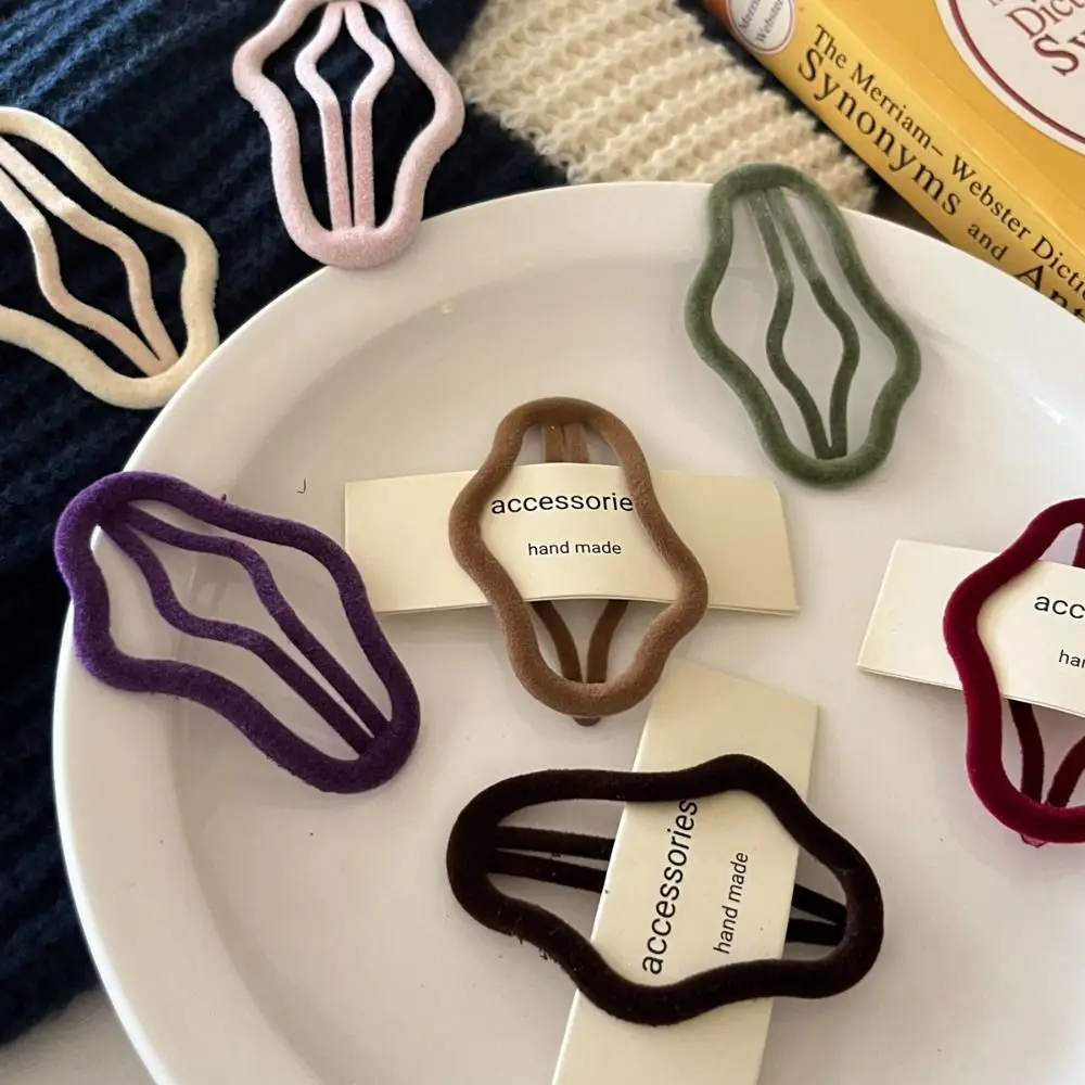 

1pc Hair Clip Cloud Hollow Velvet Hair Clip Women Sweet Minimalist Style Hairpin Bangs Side Clip BB Clip Girls Hair Accessories