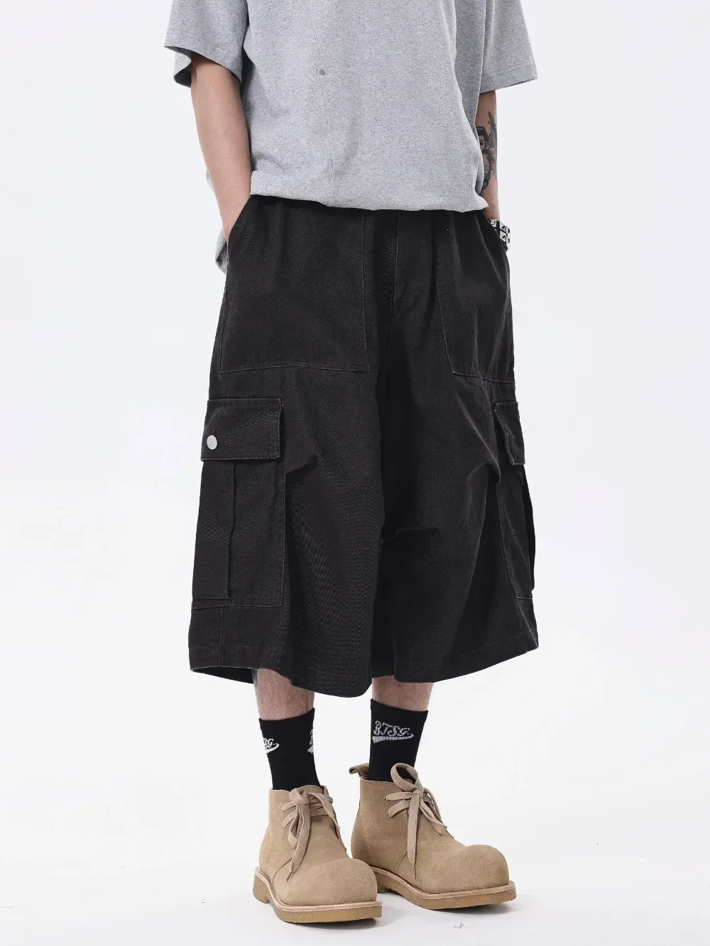 Multi-pocket Shorts Overalls Loose Wide-leg Calf-length Pants Men Underwear Cargo Shorts Men