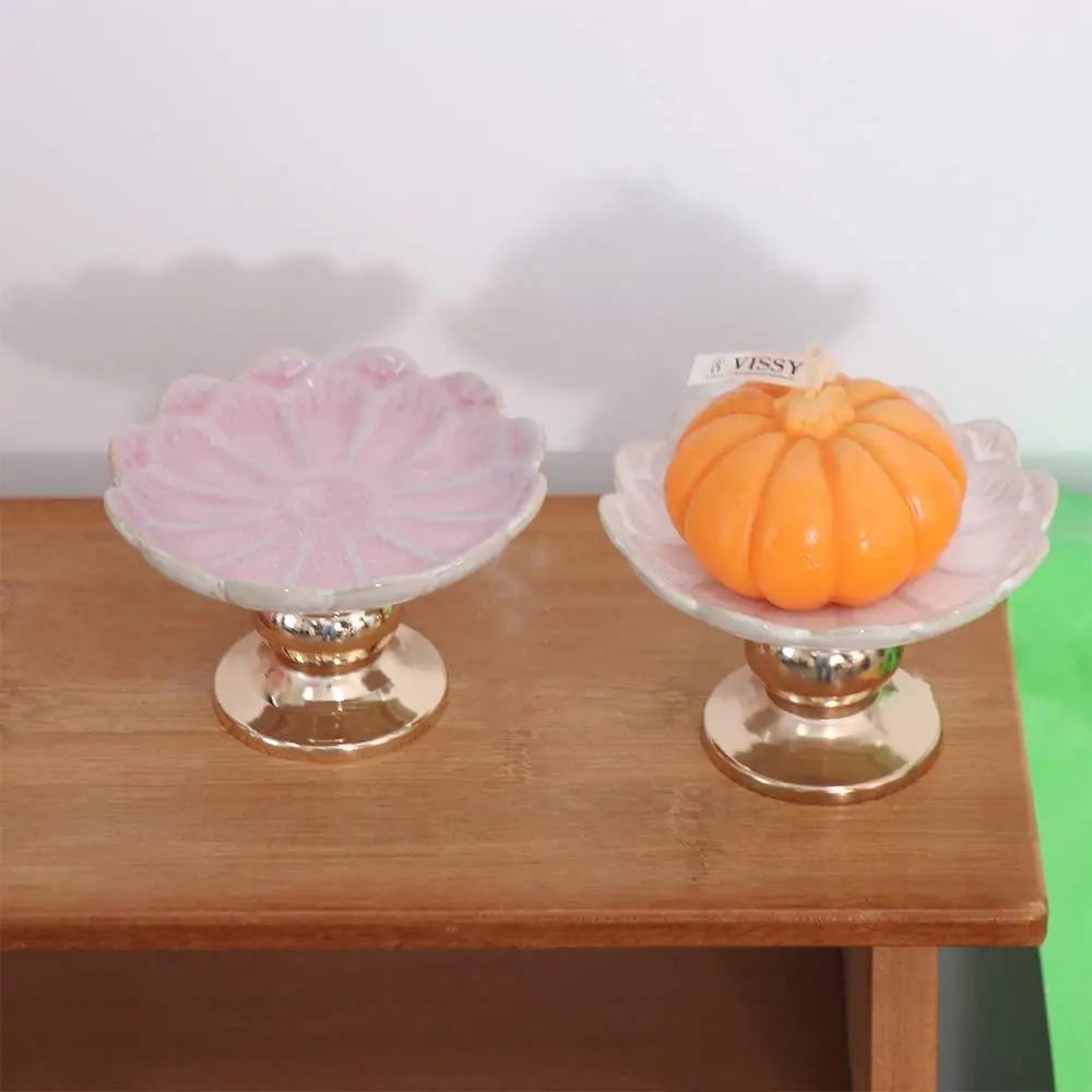 Home Decoration European Style Ceramics Candle Stand Light Luxury Romantic Candle Holder Exquisite Candlestick Office