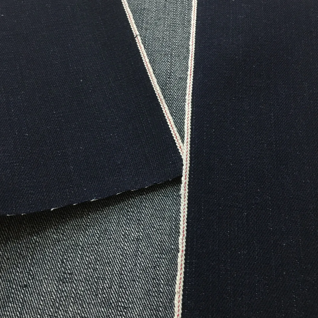 16.7oz Heavy Denim Jeans Fabric Red Selvage Dark Blue Unwashed Selvedge Denim Cloth For Cowboy Jacket W3628302E