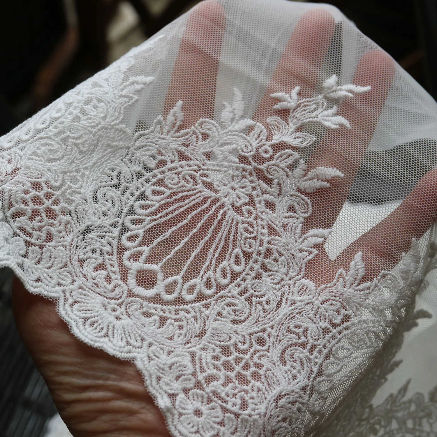 Adornos de encaje de algodón bordados blancos de 23cm x 5 yardas para ropa,  adornos y cintas de flores suaves, accesorios de costura artesanales DIY -  AliExpress, image size:1500x1500