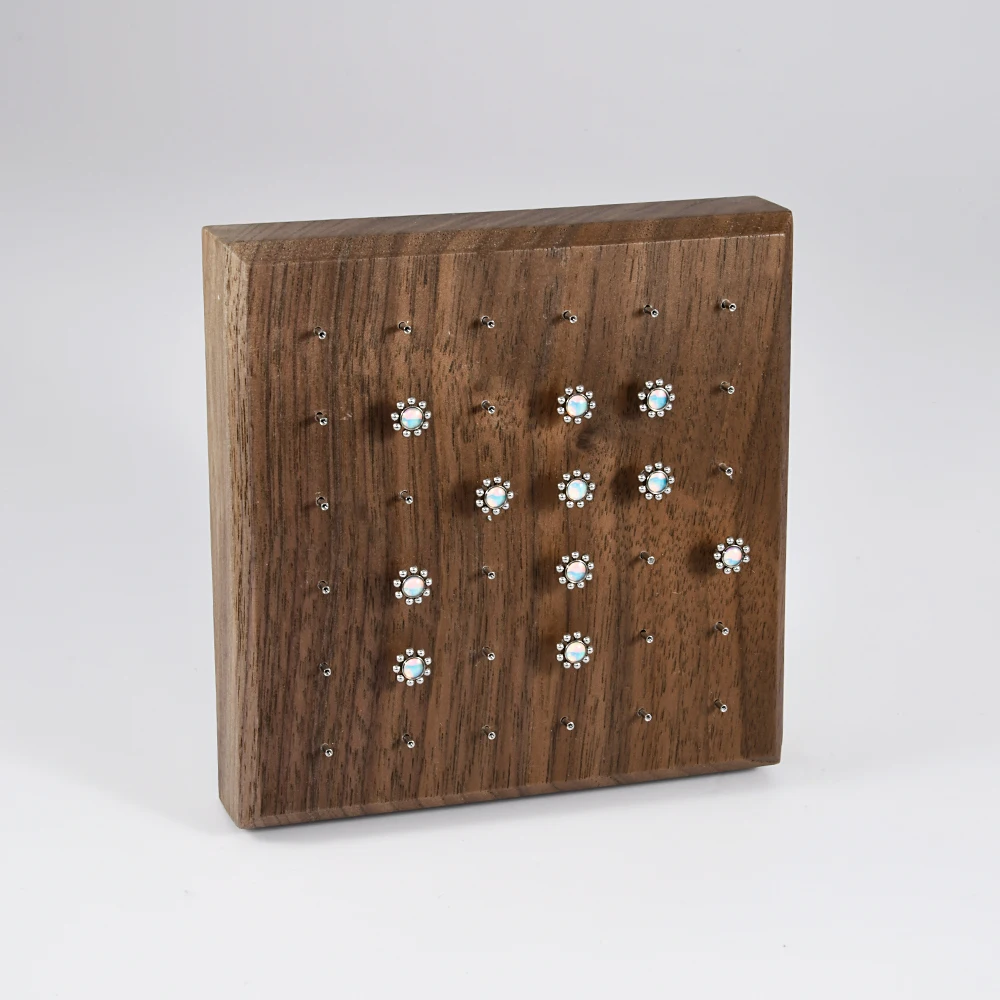 Solid Wood Labret Dermal Anchor Body Piercing Jewelry Top Display Seller Cases Display Tool with Screw Thread