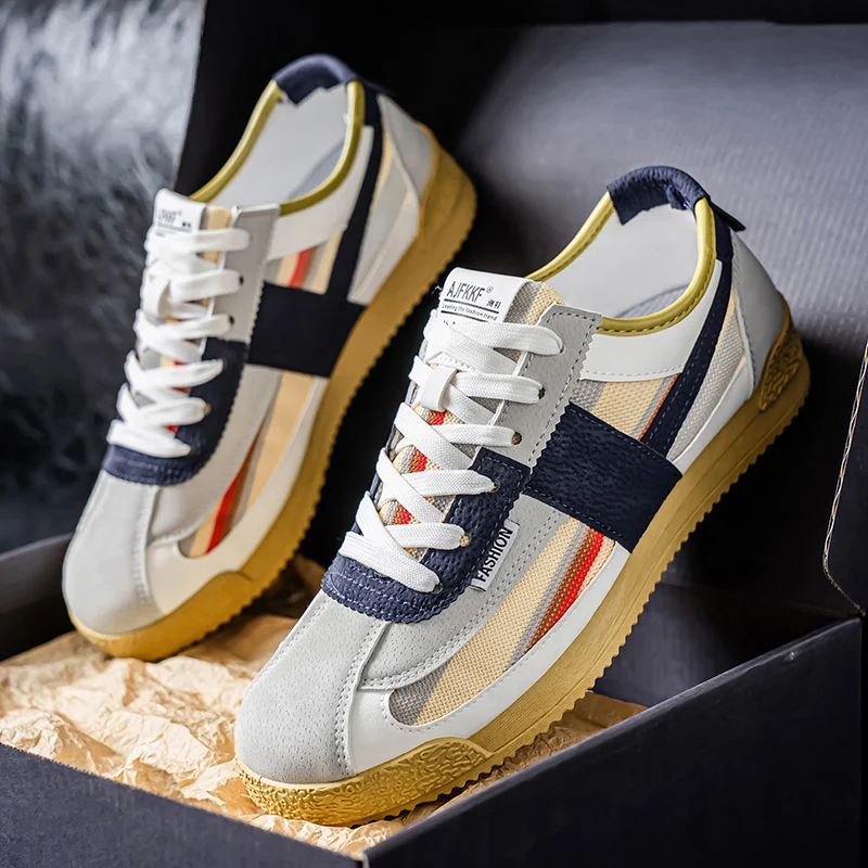 Men's Classic and Versatile Daily Wear Sneakers - Image 2