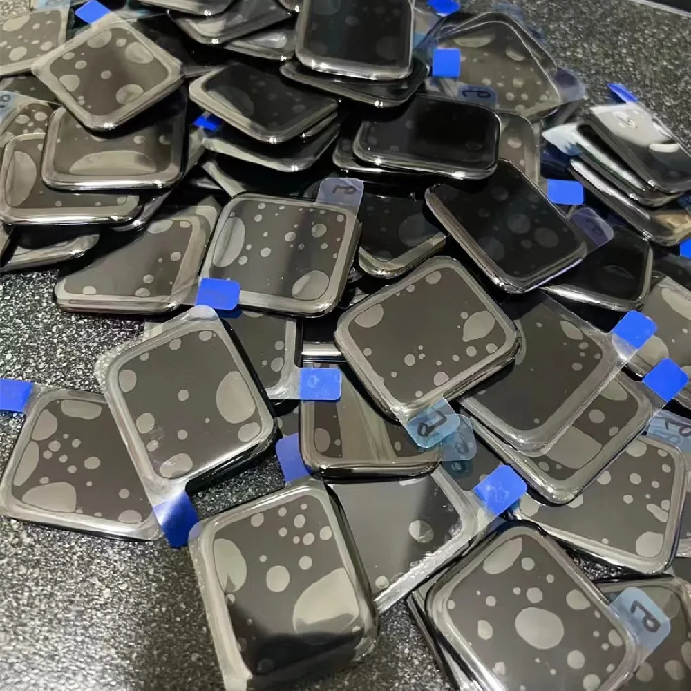   ġ ø SE LCD ġ ũ OLED ÷ Ÿ , iWatch ü, 40mm, 44mm