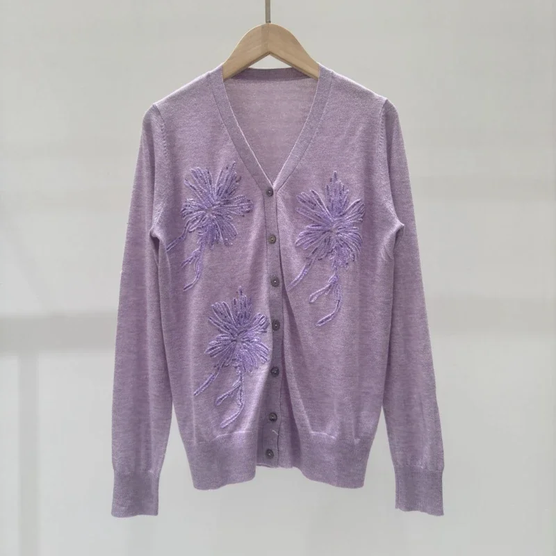 

Autumn Winter New Solid Color Glittering Flower Embroidery V-neck Knitted Cardigan Slim Thin Jacket
