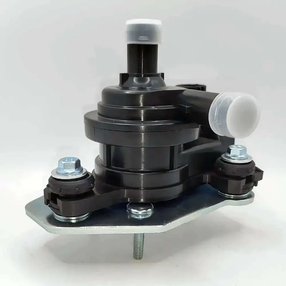 エミ　45台 adidas for emmi】CAMPUS 80s（スニーカー）｜adidas（アディダス