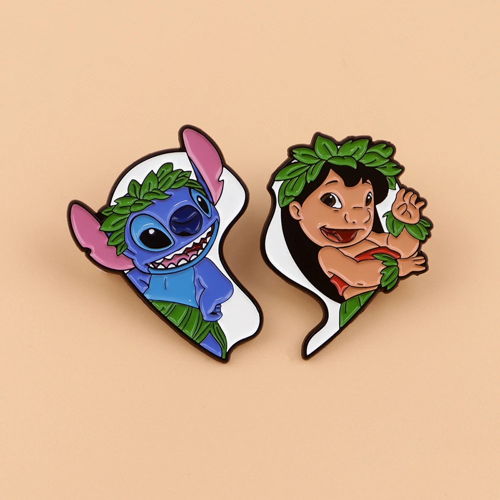 Cute 2Pcs/Set Enamel Brooch Pins Creative Splicing Love Heart Shape Metal Alloy Badge Lapel Pin Jewelry Cosplay Prop Gift Access