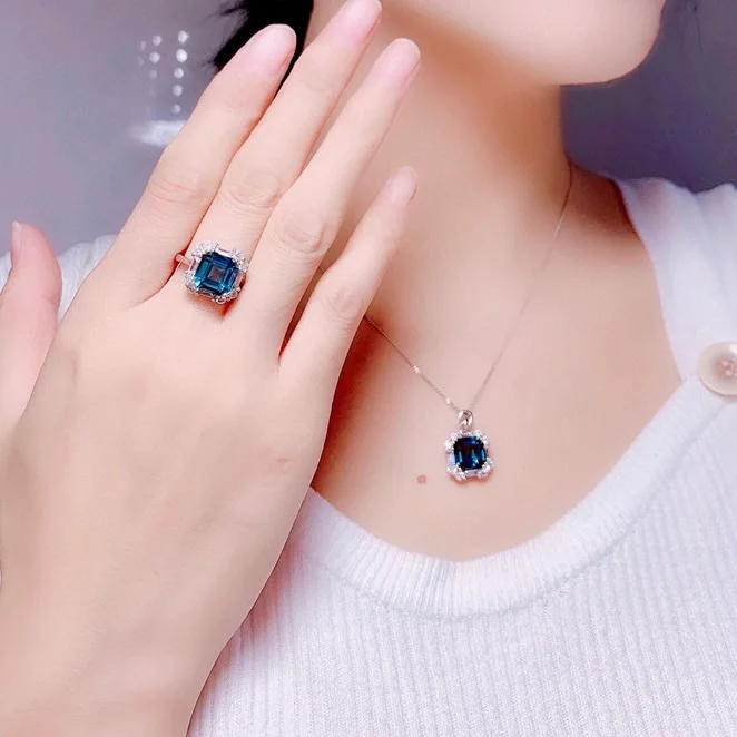 Luxury Gems Ring for Women Cut Created-Sapphire White Gold Plated Fashion Jewelry for Female Adjustable Size