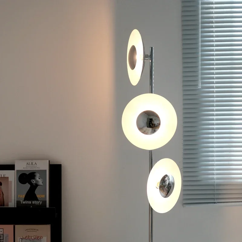 Description Picture 5 of item2024 modern living room floor lamp bedside sofa floor advanced art live stream stehlampe מנורה עומדת   lampa stojąca  lámpara 조명