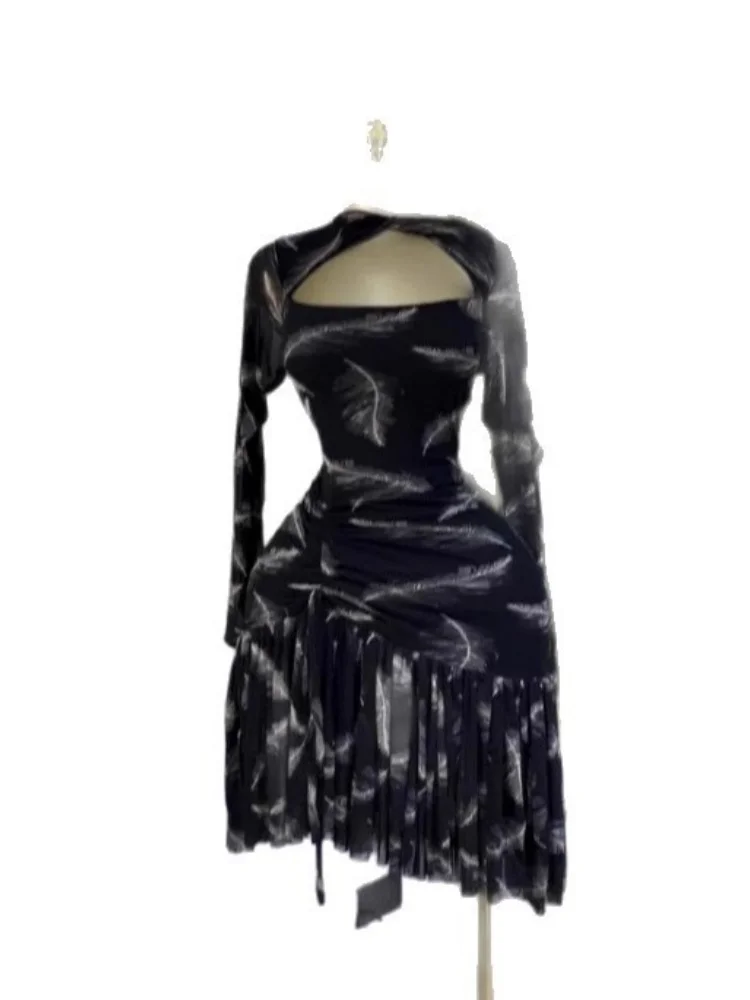 Wmstar Dress Women Wholesale Long Sleeved Pleated and Hollowed Out Slimming and Elegant Feather Print Dresses Drop Shopping