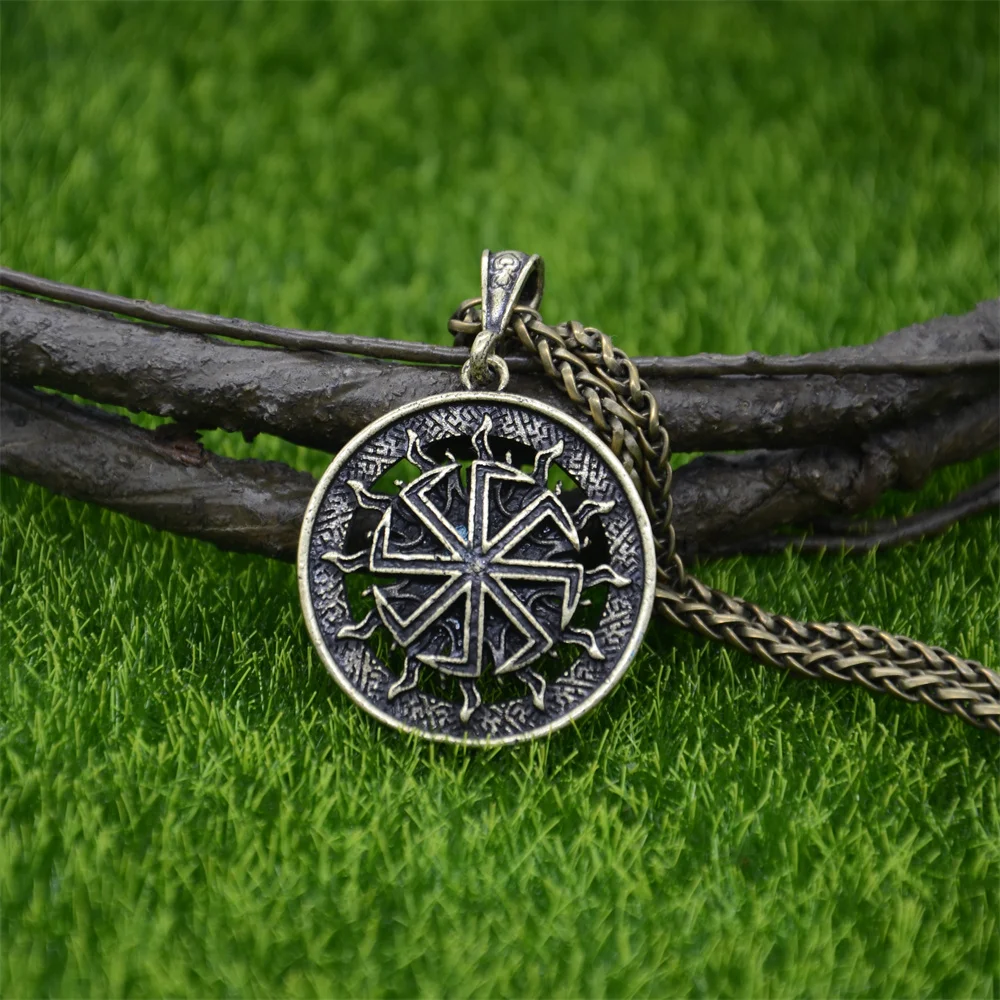 Nostalgia Slavic Kolovrat Symbol Pendant Sun Jewelry Male Necklace Pagan Talisman Jewelry Amulet