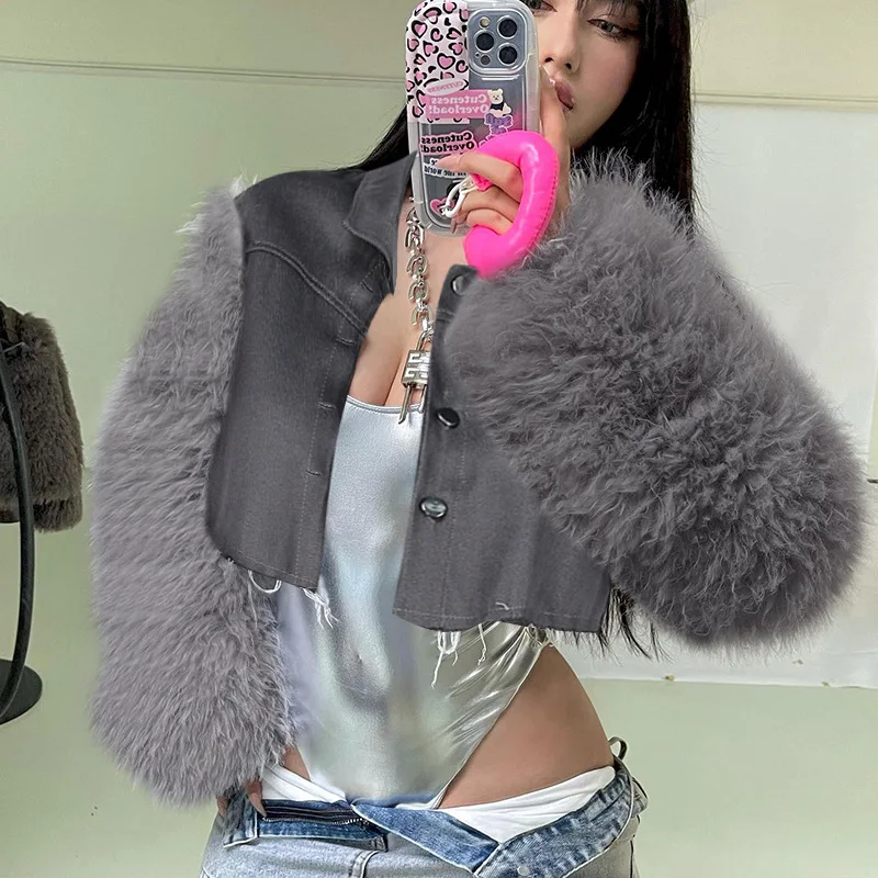 Рисунок 4 - Женская укороченная куртка-бомбер из джинсовой ткани