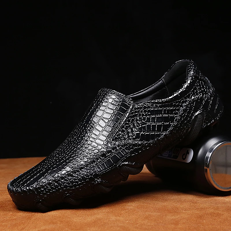 

Genuine Leather Men Casual Shoes slip on fashion Luxury Brand Men Loafers outdoor Breathable Italian Driving Shoes men moccasins