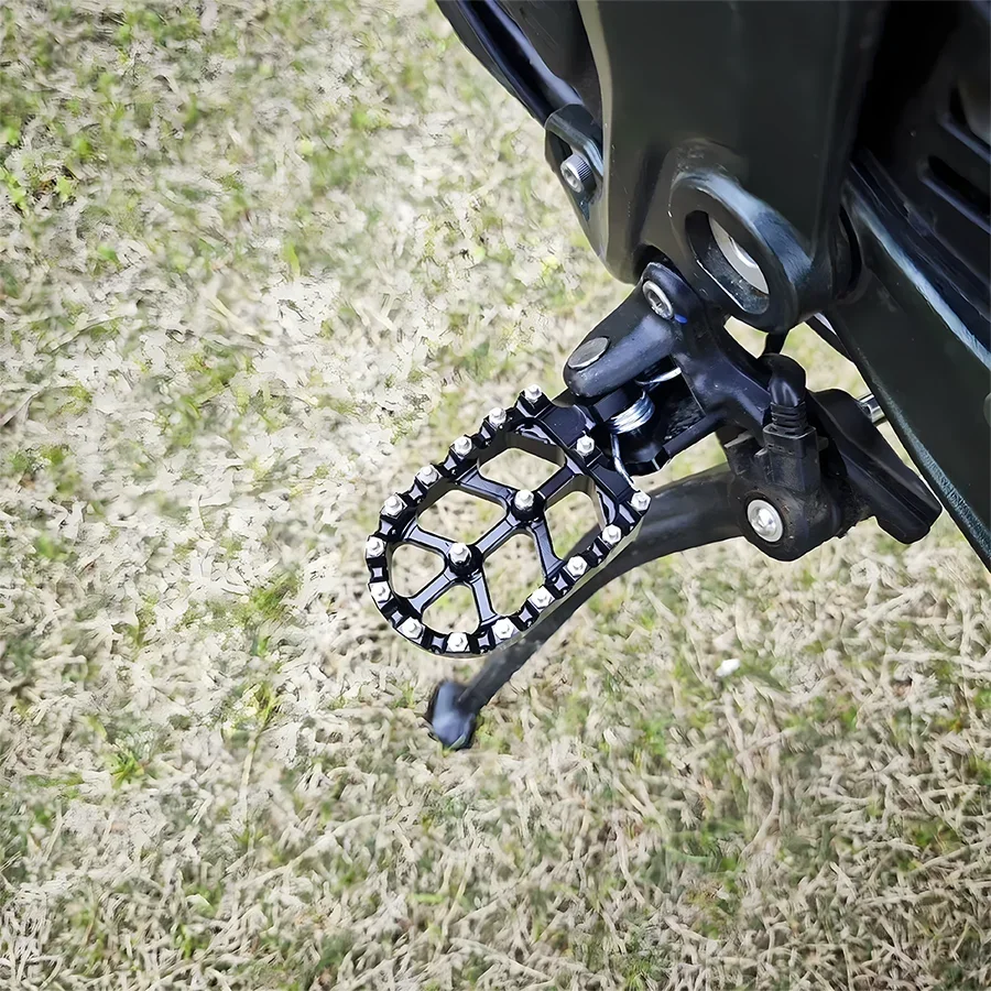 Motorrad CNC Fußstütze Fußrasten Fußrasten Pedale Für Sur-Ron Surron UltraBee Off-Road Elektrische Fahrzeug Dirt Bike Teile – Detail 2